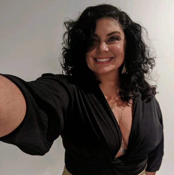 Meet your Posher, Chrissy - Picture 1 of 1